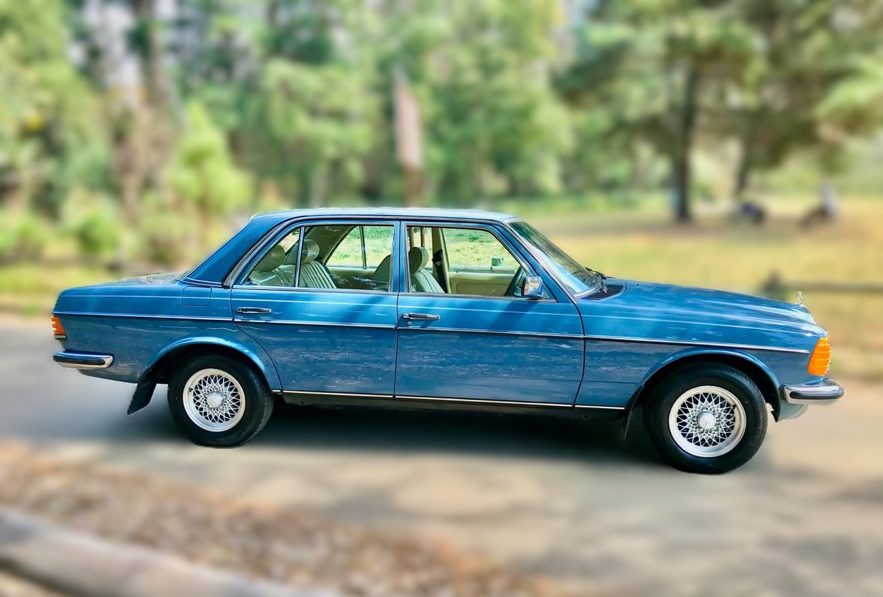 1984 Mercedes Benz W123 200